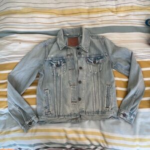 Levi's Light Blue Denim Jacket with Leather Logo Patch